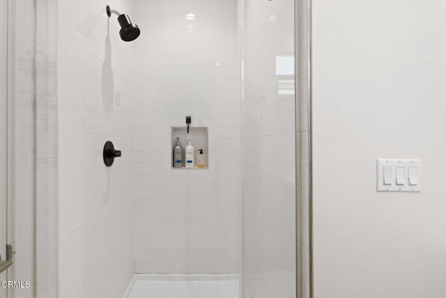 5664 Hazeltine Avenue, Sherman Oaks CA: https://media.crmls.org/mediaz/4aa57876-415a-4ff5-aabf-e2dd1e37b57f.jpg