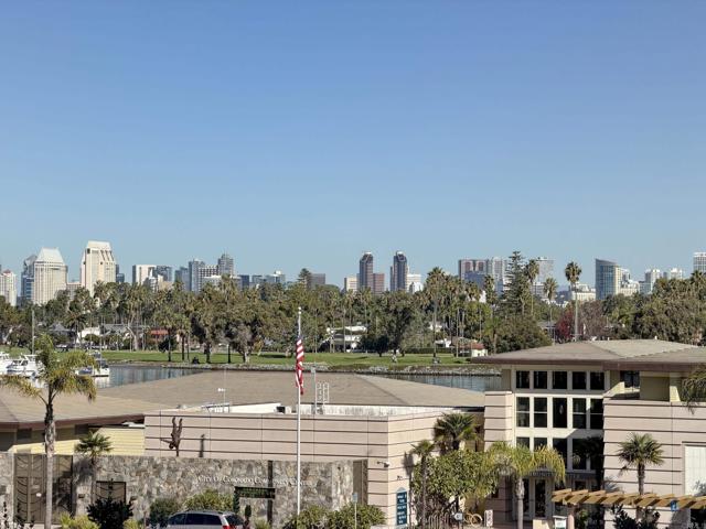 Detail Gallery Image 15 of 31 For 1820 Avenida Del Mundo #208,  Coronado,  CA 92118 - 2 Beds | 2 Baths