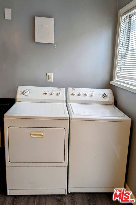 606 N Alta Vista Boulevard, Los Angeles CA: https://media.crmls.org/mediaz/4aa83bf5-2e7a-48ae-8489-8da5c35b08eb.jpg