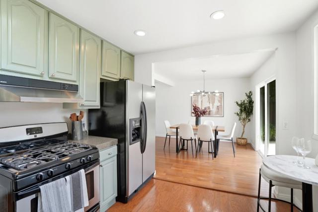 776 Linda Mar Boulevard, Pacifica CA: https://media.crmls.org/mediaz/4aa92add-4aeb-411c-a2ae-124a95aad121.jpg