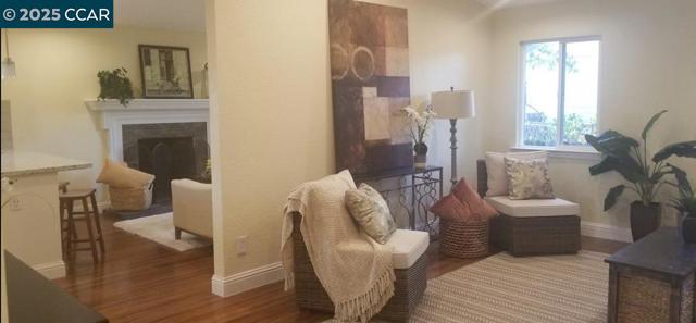 1818 Concord Ct, Concord CA: https://media.crmls.org/mediaz/4aaa0b10-2932-4f15-8f18-6267465ad614.jpg