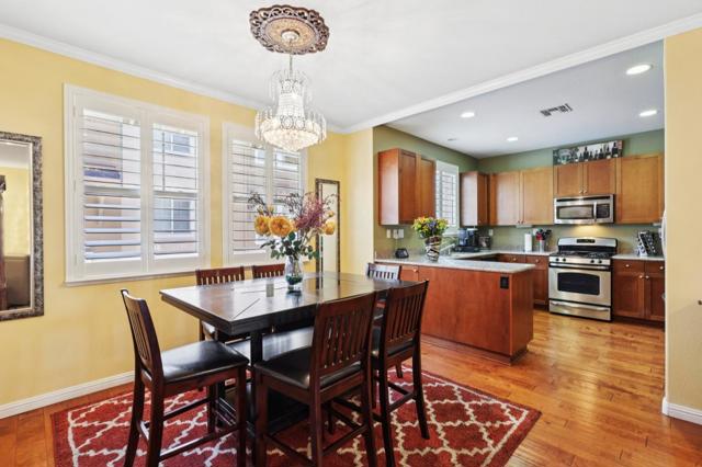 178 Salmar Terrace, Campbell CA: https://media.crmls.org/mediaz/4aab7d00-d454-43a3-b22b-e08d09cc9eb3.jpg