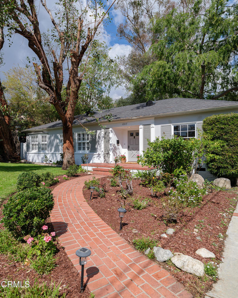 734 Via Arezzo Place Altadena img 3
