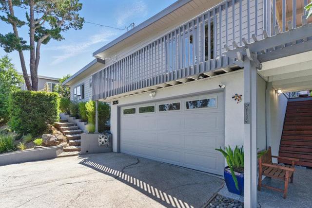 3225 Upper Lock Avenue, Belmont CA: https://media.crmls.org/mediaz/4aacf9ce-40dc-4ca7-9206-8be6f3007a6a.jpg