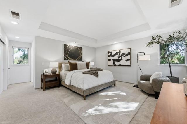 1962 Menalto, Menlo Park CA: https://media.crmls.org/mediaz/4aad7b35-9d0a-491a-9eec-b5ed2eb1bcac.jpg