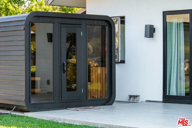 4610 Via Vistosa, Santa Barbara CA: https://media.crmls.org/mediaz/4aad9579-a75b-4401-8020-035d16042e6f.jpg