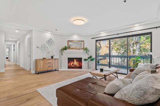 496 W Charleston Road, Palo Alto CA: https://media.crmls.org/mediaz/4aae22d2-6a9e-4553-b9a1-4ab99bdd7158.jpg