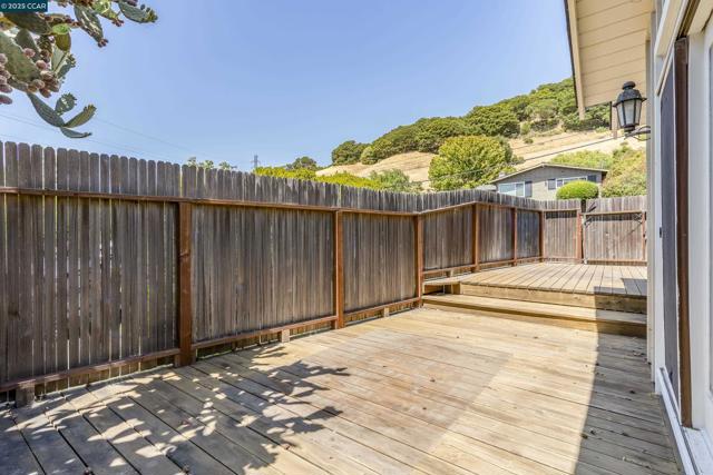 6180 HILLSIDE DRIVE, El Sobrante CA: https://media.crmls.org/mediaz/4aaf3266-4c9f-4fef-9a6e-a05ced310251.jpg