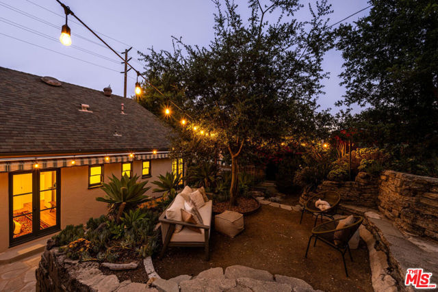 1117 N Avenue 64, Los Angeles CA: https://media.crmls.org/mediaz/4ab00d57-f2fa-44dc-9127-07fa1ba508a5.jpg