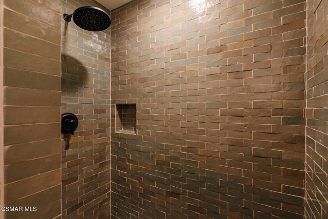 1207 Westridge Drive, Ventura CA: https://media.crmls.org/mediaz/4ab0188f-0c0e-49d1-abd1-c5ca809a099c.jpg