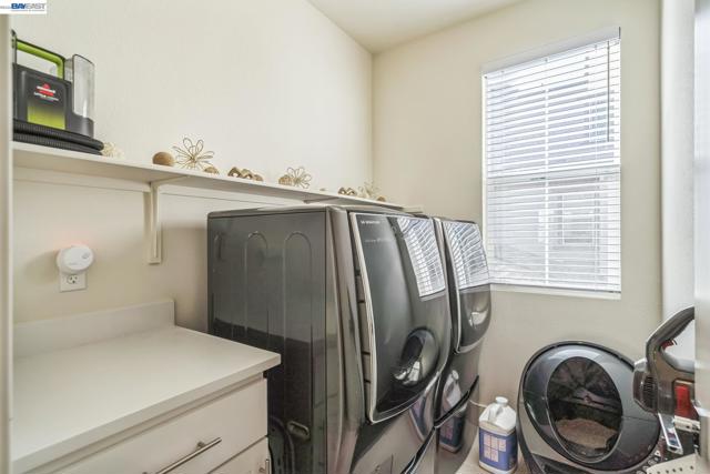 Image 21 of 59 For 37231 Sand Bar Place