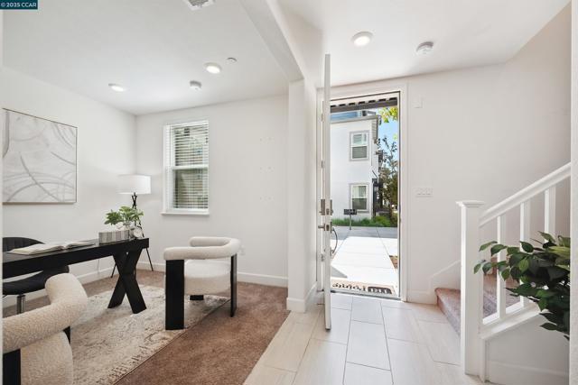 92 Zenith Cmn, Fremont CA: https://media.crmls.org/mediaz/4ab0eba8-20b2-47af-aa51-b817a33c1dab.jpg