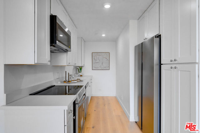 10501 Wilshire Boulevard, Los Angeles CA: https://media.crmls.org/mediaz/4ab1b7b3-f2a6-4574-8149-01f58b58fdd1.jpg