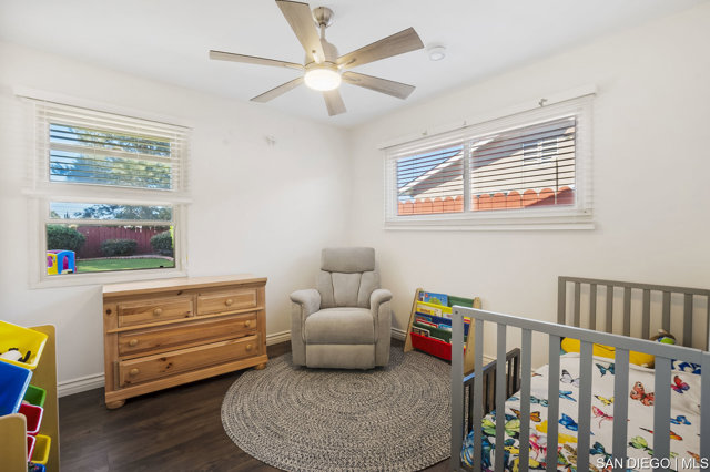 8365 Lake Adlon DR, San Diego CA: https://media.crmls.org/mediaz/4ab1cb72-9951-4aea-bc33-986ff02e1d36.jpg