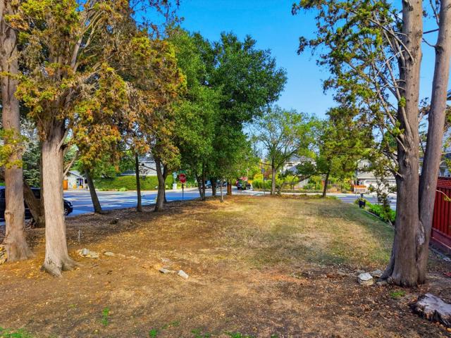 0 SW Corner of Cedar Ave & Alameda, Menlo Park CA: https://media.crmls.org/mediaz/4ab26ff8-89f1-4885-9597-caa49e4d529b.jpg