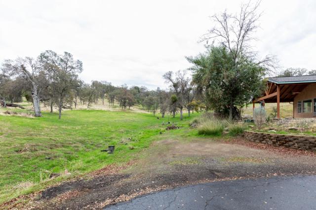 41508 Roaring River Court, Coarsegold CA: https://media.crmls.org/mediaz/4ab2f341-493a-4674-ac53-a0c94354dc51.jpg