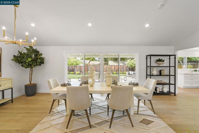 3715 Liscome Way, Concord CA: https://media.crmls.org/mediaz/4ab30c18-f1e6-4967-985c-b1afbe971b56.jpg