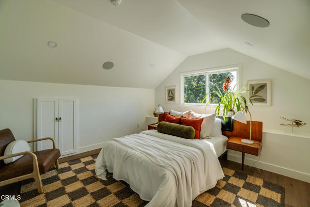 5163 Highland View Avenue, Los Angeles CA: https://media.crmls.org/mediaz/4ab30d4d-3bea-485d-bd17-2069593ceda6.jpg