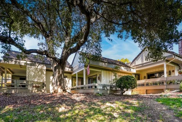 6142 Montgomery Place, San Jose CA: https://media.crmls.org/mediaz/4ab3cd53-74bd-4532-89fd-c8c84fed925c.jpg