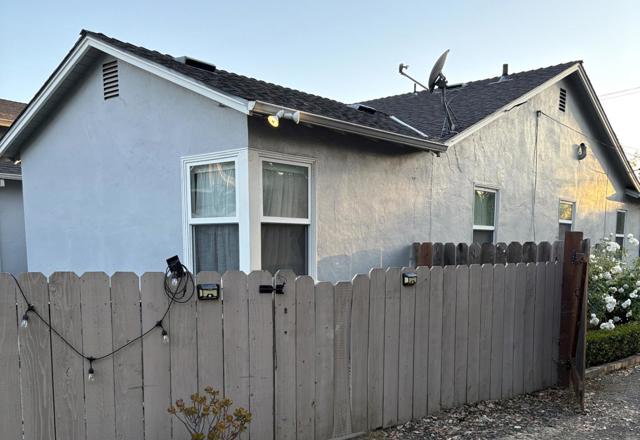 1966 Almaden Road, San Jose CA: https://media.crmls.org/mediaz/4ab419f0-3f80-45ff-8217-085afed3b995.jpg