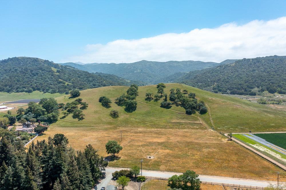 333 Mission Vineyard Road, San Juan Bautista, CA 95045