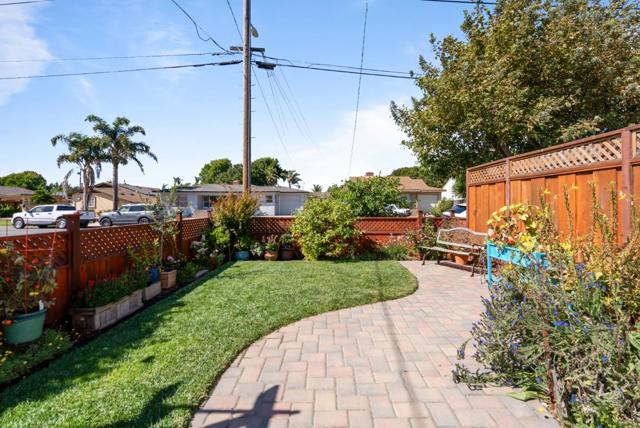 29 Buena Vista Street, Salinas CA: https://media.crmls.org/mediaz/4ab42ef6-9ec5-4d5a-a158-8504697794a4.jpg