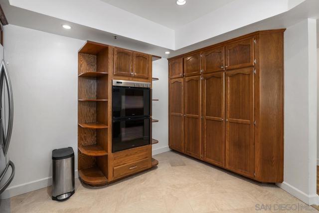 5895 FRIARS RD, San Diego CA: https://media.crmls.org/mediaz/4ab434a9-a79e-4734-9c90-ea4922ad0edd.jpg