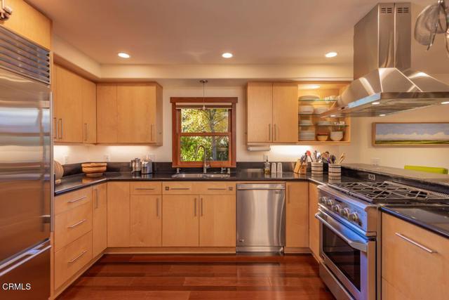 Detail Gallery Image 9 of 27 For 309 S Signal St, Ojai,  CA 93023 - 4 Beds | 3/1 Baths