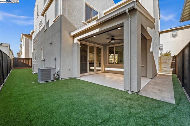 6017 Basaltina Pl, Dublin CA: https://media.crmls.org/mediaz/4ab4d26a-3892-4955-9b63-ef20134c82fa.jpg