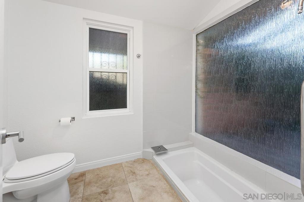 MLS #250044131SD image #27