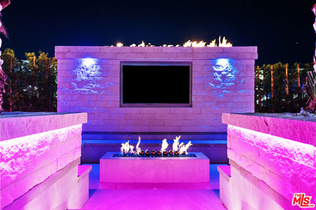 20216 W Albion Way, Porter Ranch CA: https://media.crmls.org/mediaz/4ab5dc3a-9f35-4729-9c48-7869c7aab259.jpg