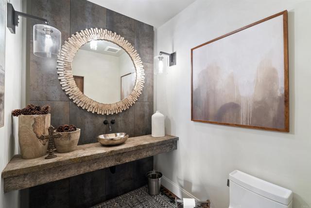 14619 Calle Carla, Rancho Santa Fe CA: https://media.crmls.org/mediaz/4ab603af-3b3e-4bfe-9fd0-e73626cc885e.jpg