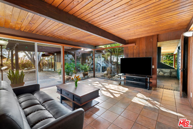 Drew Fenton | 27058 Sea Vista Drive Malibu CA | MLS: 6875395