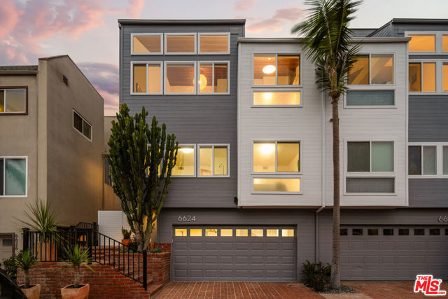 6624 Vista Del Mar, Playa del Rey CA: https://media.crmls.org/mediaz/4ab7c4b5-1e22-4098-952d-3fc825b0995a.jpg