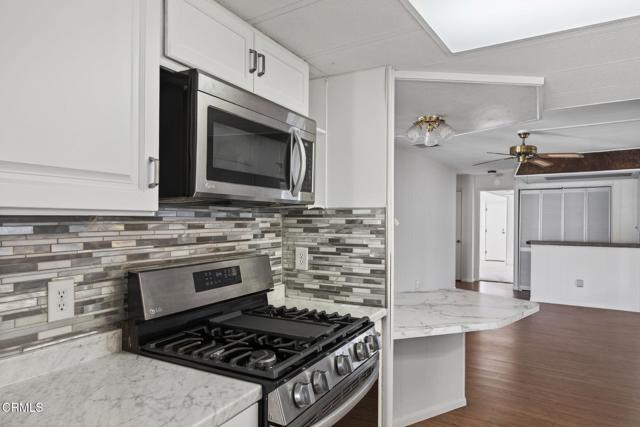 Detail Gallery Image 10 of 42 For 125 Frost Cir #125,  Ventura,  CA 93003 - 2 Beds | 2 Baths