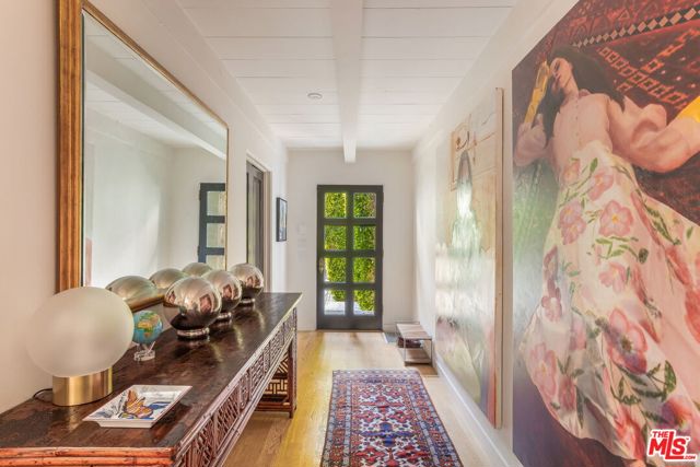 8917 Dorrington Avenue, West Hollywood CA: https://media.crmls.org/mediaz/4ab7f150-4287-43c1-946d-cc4777eaef05.jpg