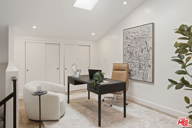 4 Bed Home for Sale in Sherman Oaks, California