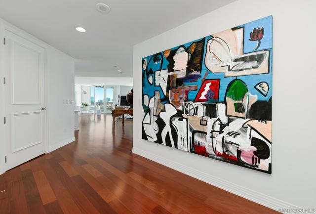 2500 6Th Ave, San Diego CA: https://media.crmls.org/mediaz/4ab9731e-5a47-4092-90be-66c7966cd422.jpg