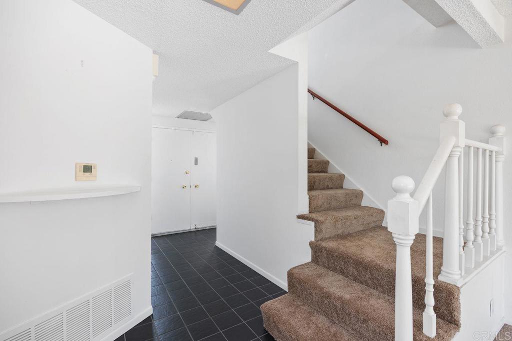 3211 Mercer Lane - photo 16