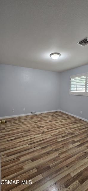 90 Lupe Avenue, Newbury Park CA: https://media.crmls.org/mediaz/4aba8fde-95ce-4b08-ae32-2f99af795d9a.jpg