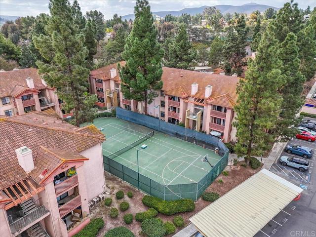 12059 Alta Carmel Ct, San Diego CA: https://media.crmls.org/mediaz/4abacccf-bacd-4e1c-8105-0b7517238759.jpg