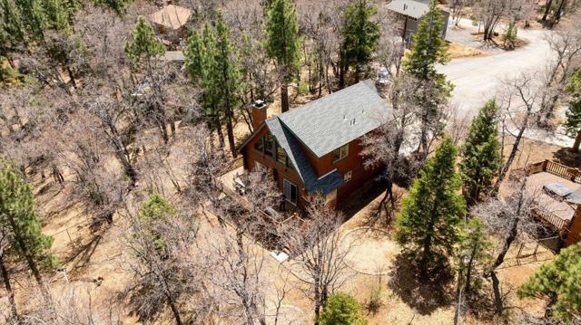 1614 S Colusa Drive, Big Bear CA: https://media.crmls.org/mediaz/4abbd55a-f369-492c-8ea1-32b756734cd0.jpg