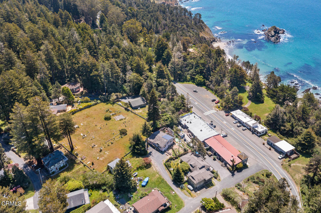 https://media.crmls.org/mediaz/4abc474b-7d1c-48c6-b617-1350de4cb4e5.jpg?preset=X-Large