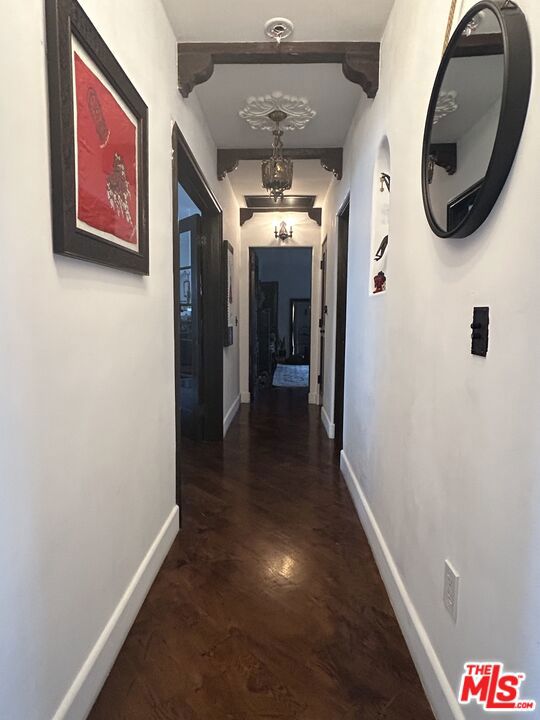 2080 1/2 Vine Street, Los Angeles CA: https://media.crmls.org/mediaz/4abcbb62-fd28-4250-817b-9e63d88c34c0.jpg