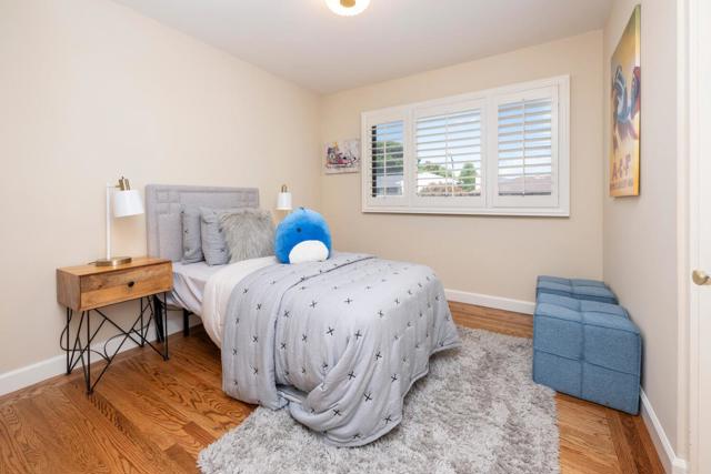1149 Glenwood Drive, Millbrae CA: https://media.crmls.org/mediaz/4abd211a-c5b3-4fdb-a7dc-307e8db3252a.jpg