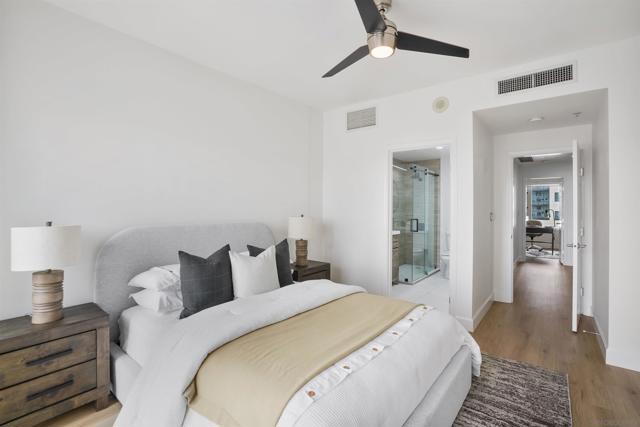 1240 India St, San Diego CA: https://media.crmls.org/mediaz/4abdd580-3bdf-48a3-8cd5-c34546dedd7b.jpg
