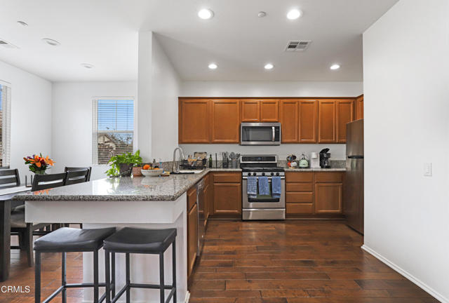 Detail Gallery Image 1 of 31 For 3241 N Ventura Rd, Oxnard,  CA 93036 - 2 Beds | 2 Baths