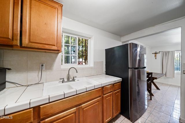 1449 1451 E 75th Street, Los Angeles CA: https://media.crmls.org/mediaz/4abf5e23-e51e-4c21-852e-b40da97606f6.jpg
