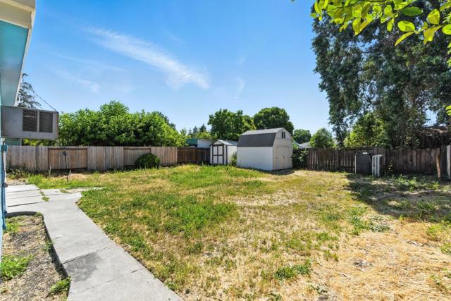 3612 Los Flores Avenue, Concord CA: https://media.crmls.org/mediaz/4abfd143-c314-4449-b9a8-3d155e756b03.jpg