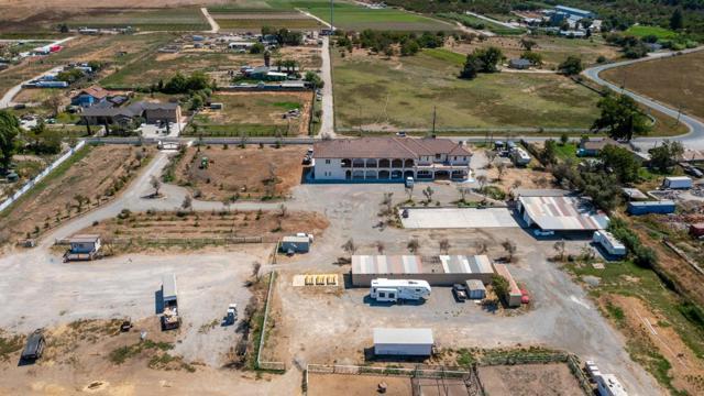 8440 Lovers Lane, Hollister CA: https://media.crmls.org/mediaz/4ac08cca-090d-4f9b-a1f3-bffbcf0330aa.jpg